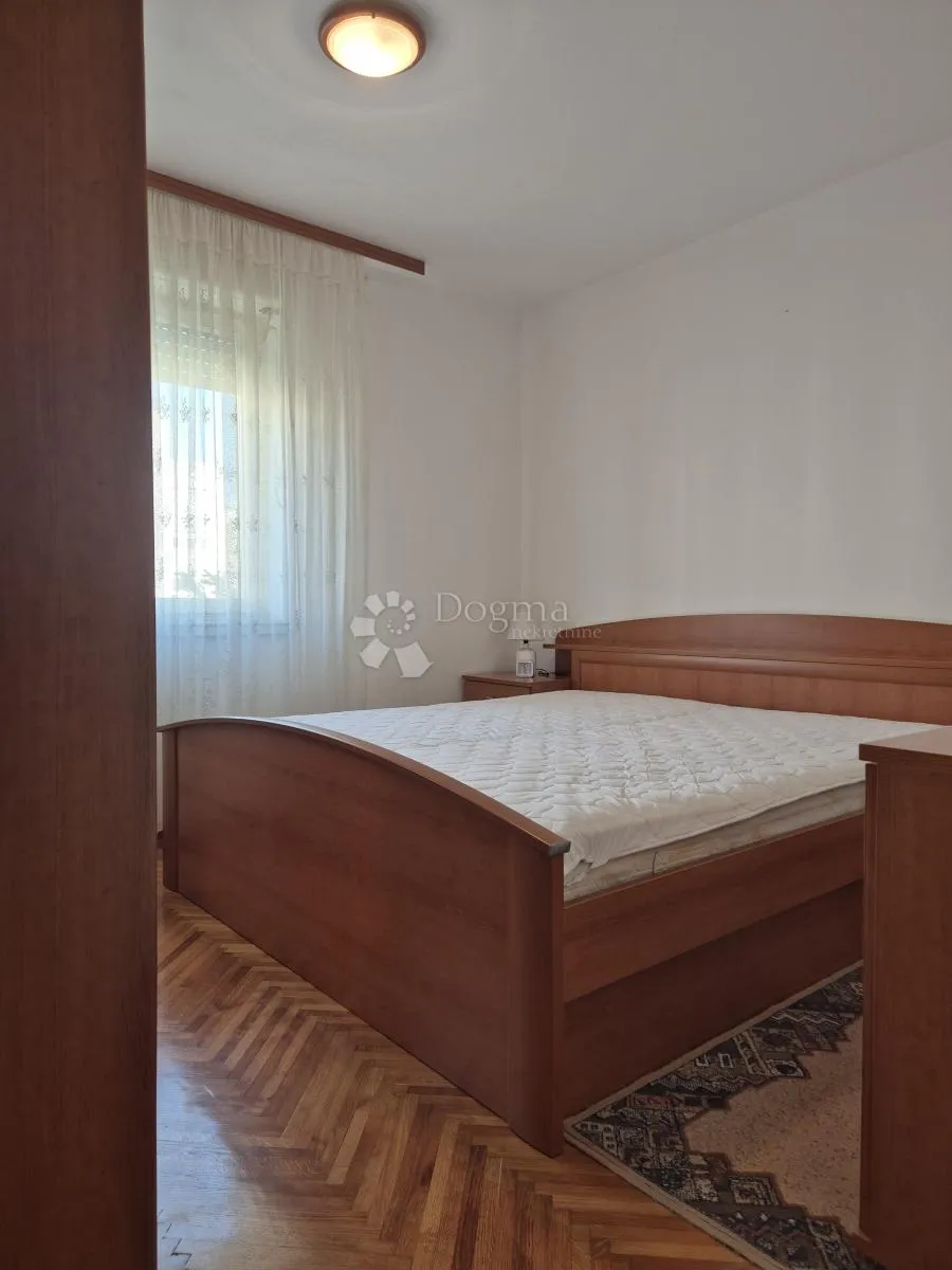 prodaje se prostran i uredan stan s terasom i vrtom – visoka - slika 6