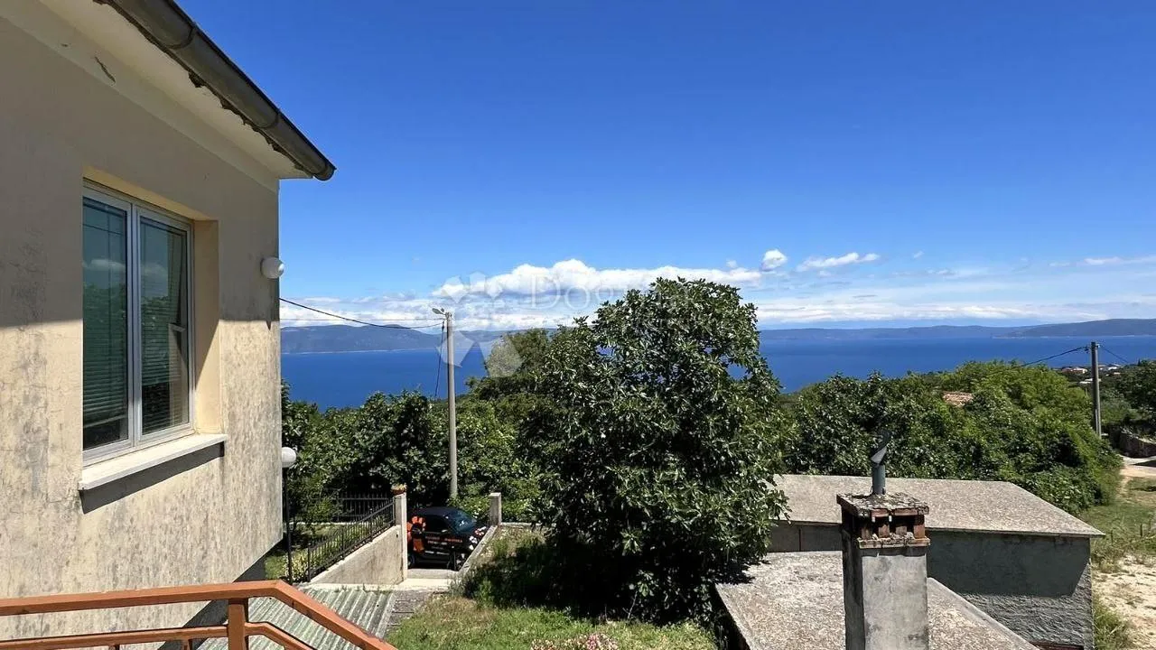 prostrana kuća za adaptaciju sa pogledom na kvarner! - slika 1