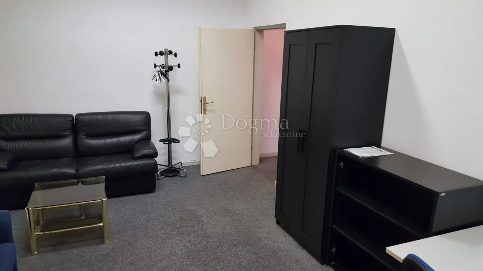 mlaka - odličan stan za život ili investiciju - slika 14