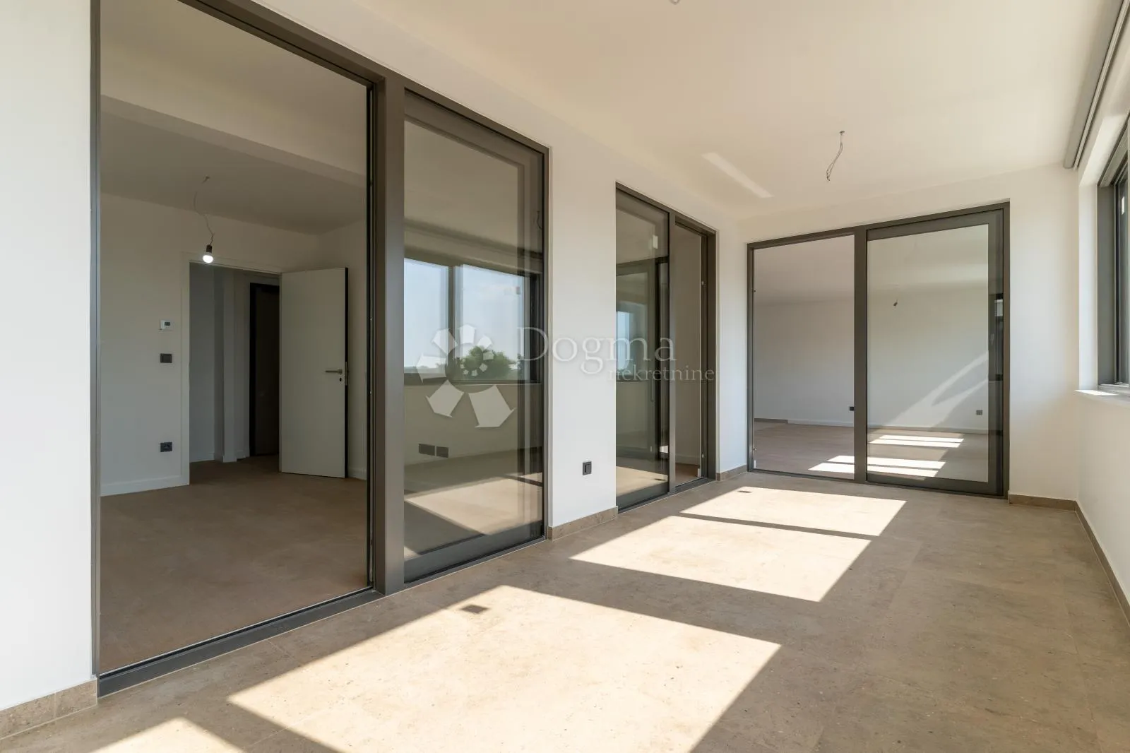 stenjevec, samoborska — 93 m² za ured, novogradnja, 2 parkinga - slika 6