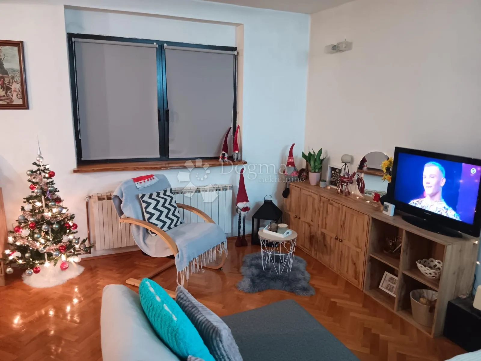 kuća u korenici, za investiciju i život - slika 33