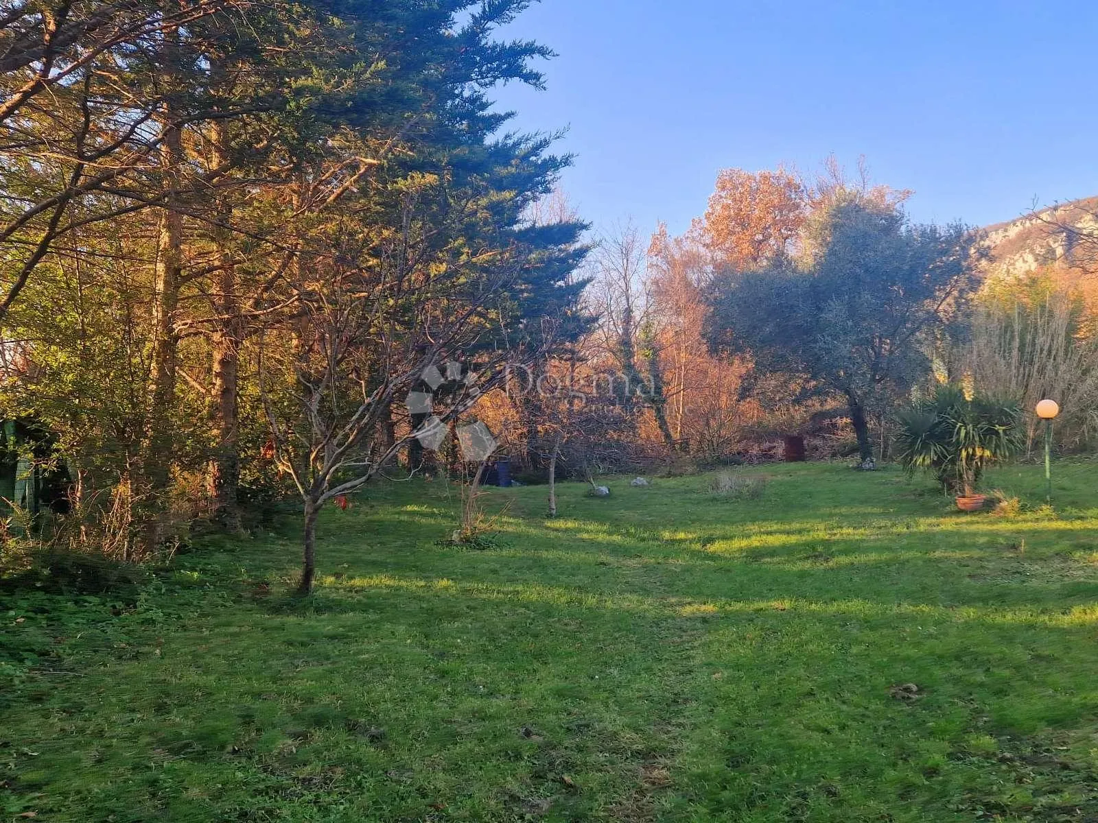 kuća sa dva stana u okolici lupoglava - slika 20