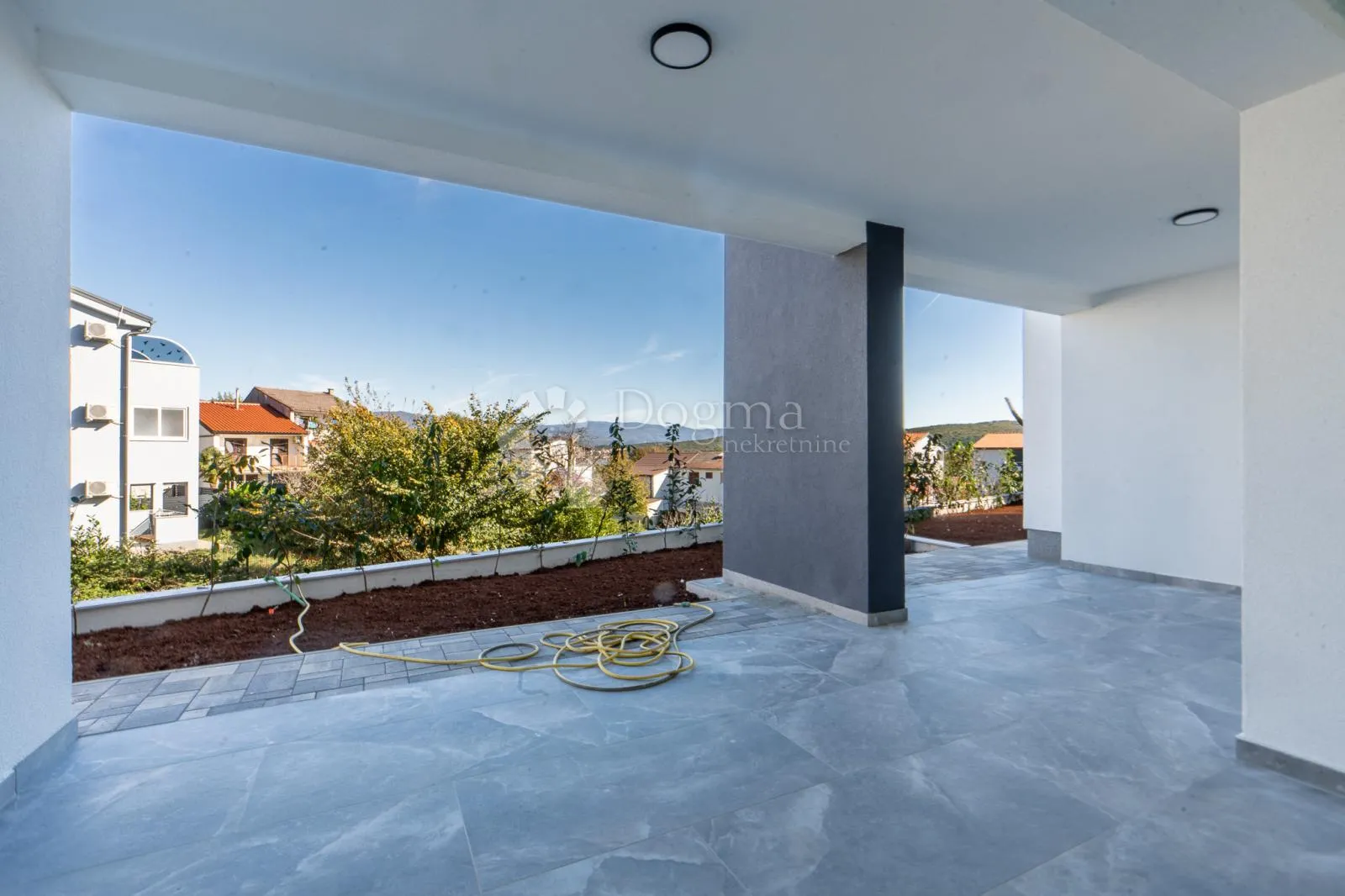 čižići apartman u prizemlju s okućnicom - slika 8