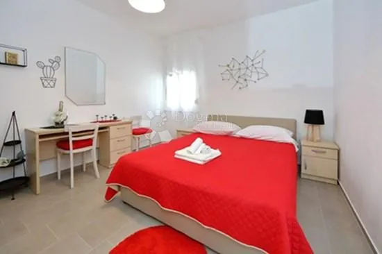 bibinje - apartmanska kuća prvi red do mora - slika 45