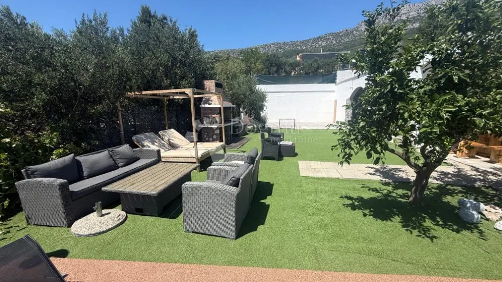 kaštela - vila s bazenom i panoramskim pogledom na more - slika 2