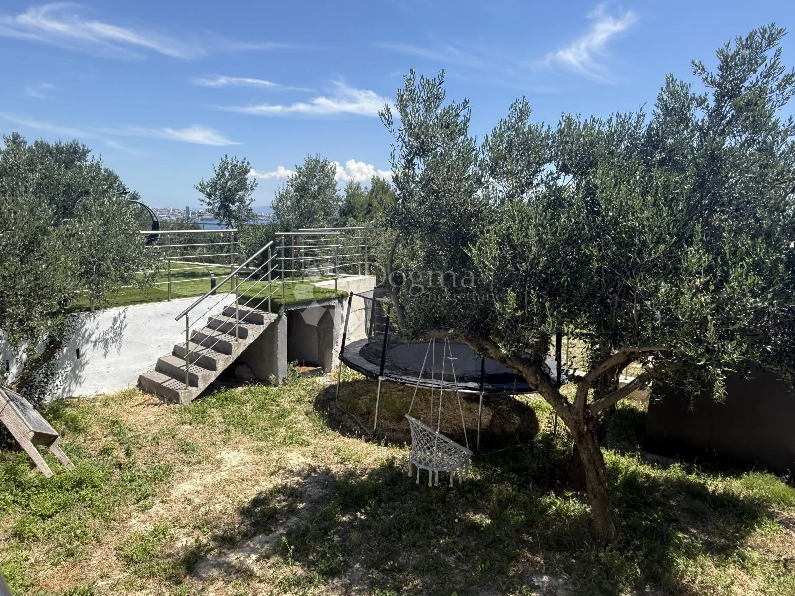 kaštela - vila s bazenom i panoramskim pogledom na more - slika 22