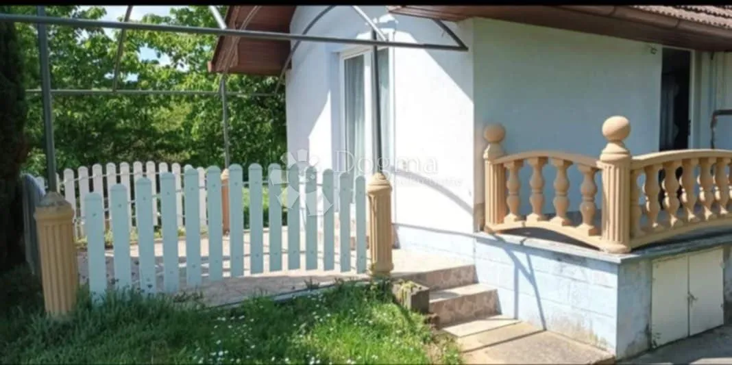 sanjiva vikendica na savršenoj lokaciji - tavanac - slika 3