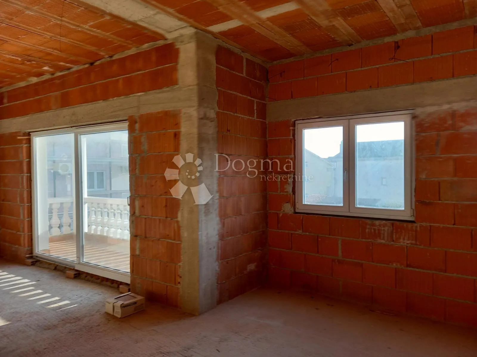 vodice - kuća 800 m2 odlična prilika - slika 37