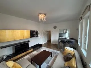 centar-67m2,2s+db adaptiran ,lift ,drugi kat - slika 3