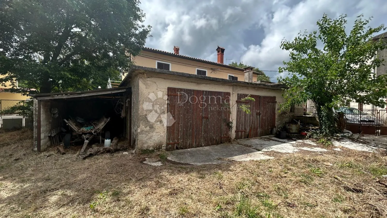kuća za renovaciju s građevinskim zemljištem - barban - slika 11
