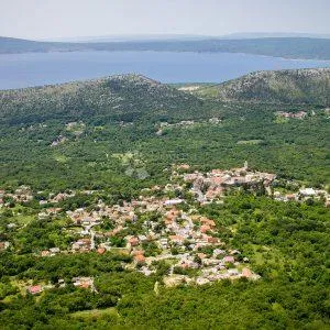 bribir, fenomenalna vila sa bazenom - slika 33