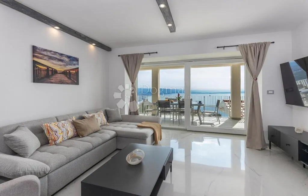 opatija, stan s pogledom, ukupno 153 m2 - slika 1
