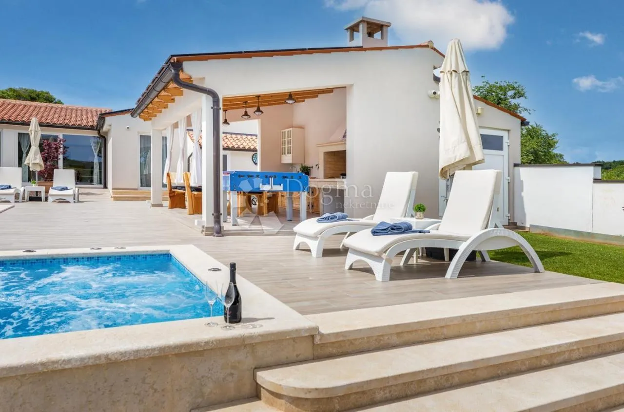 villa u banjolama 150m2 za dugoročni najam - slika 5