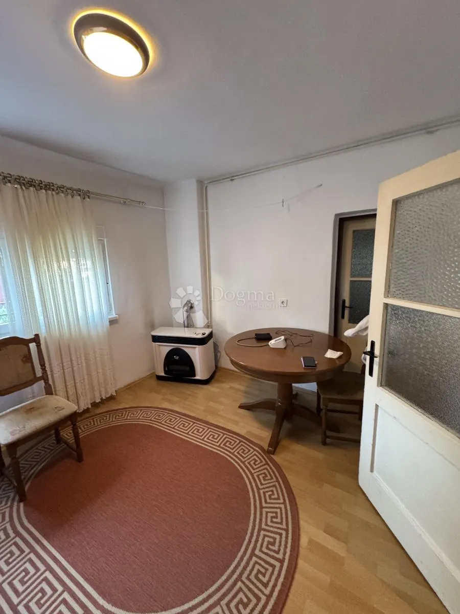 potencijal za gradnju nove kuće - 504 m2 - slika 9