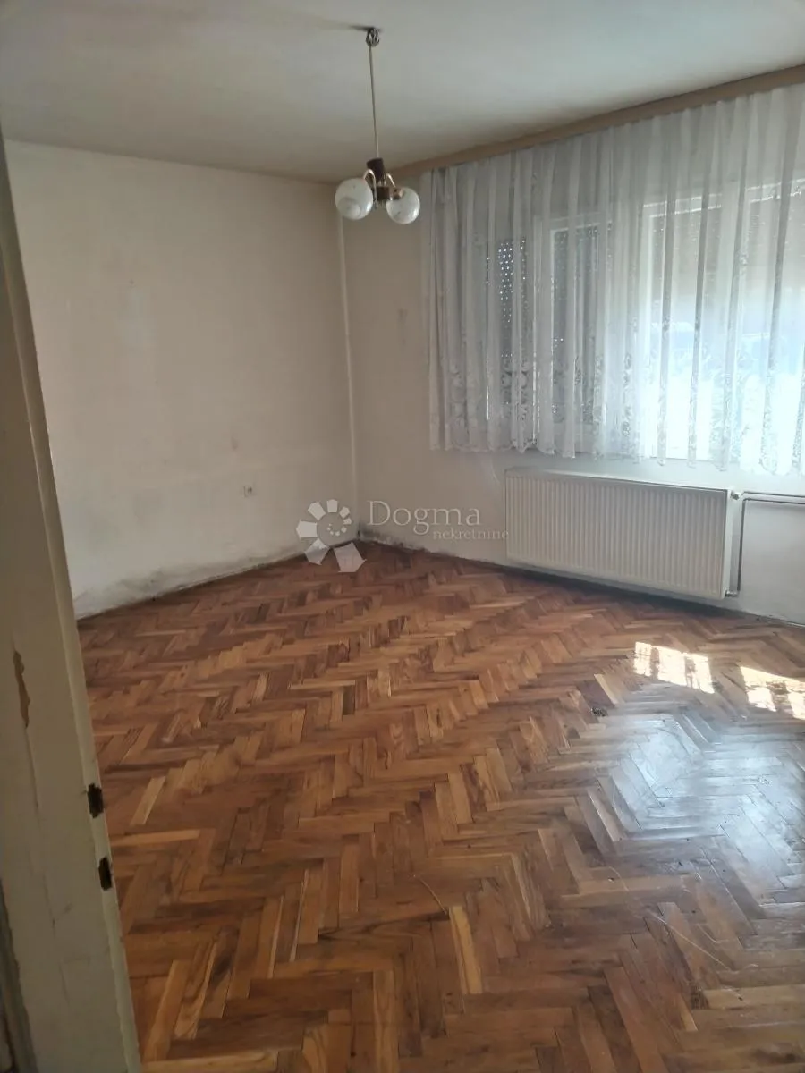 kuća u karlovcu na prodaju - mir u blizini grada - slika 10
