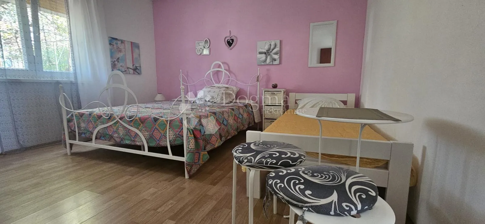 kuća sa 3 stana - slika 8