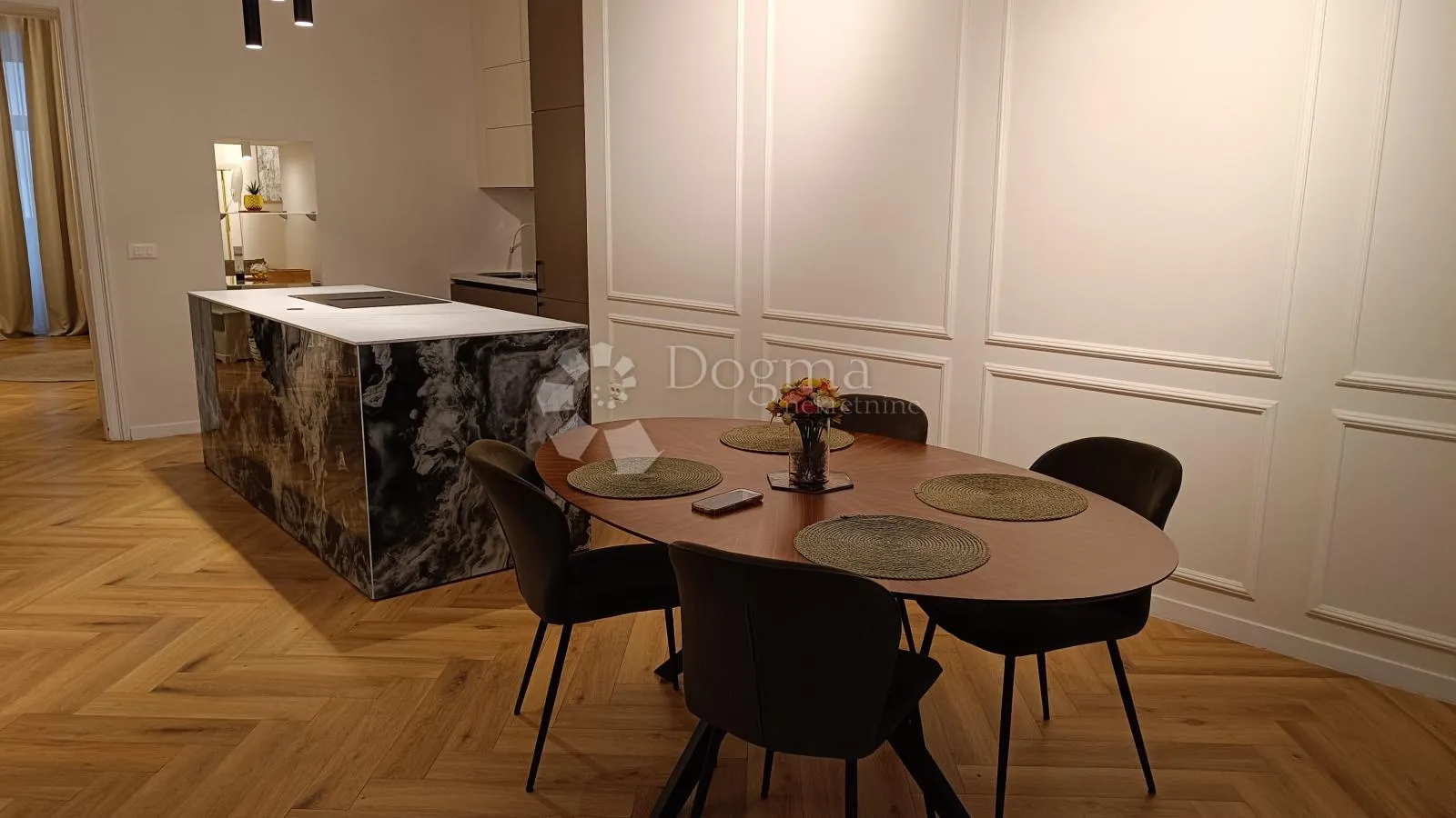 rijeka, renoviran gospodski stan nadomak centra – 85 m², balkon, odmah useljiv - slika 3