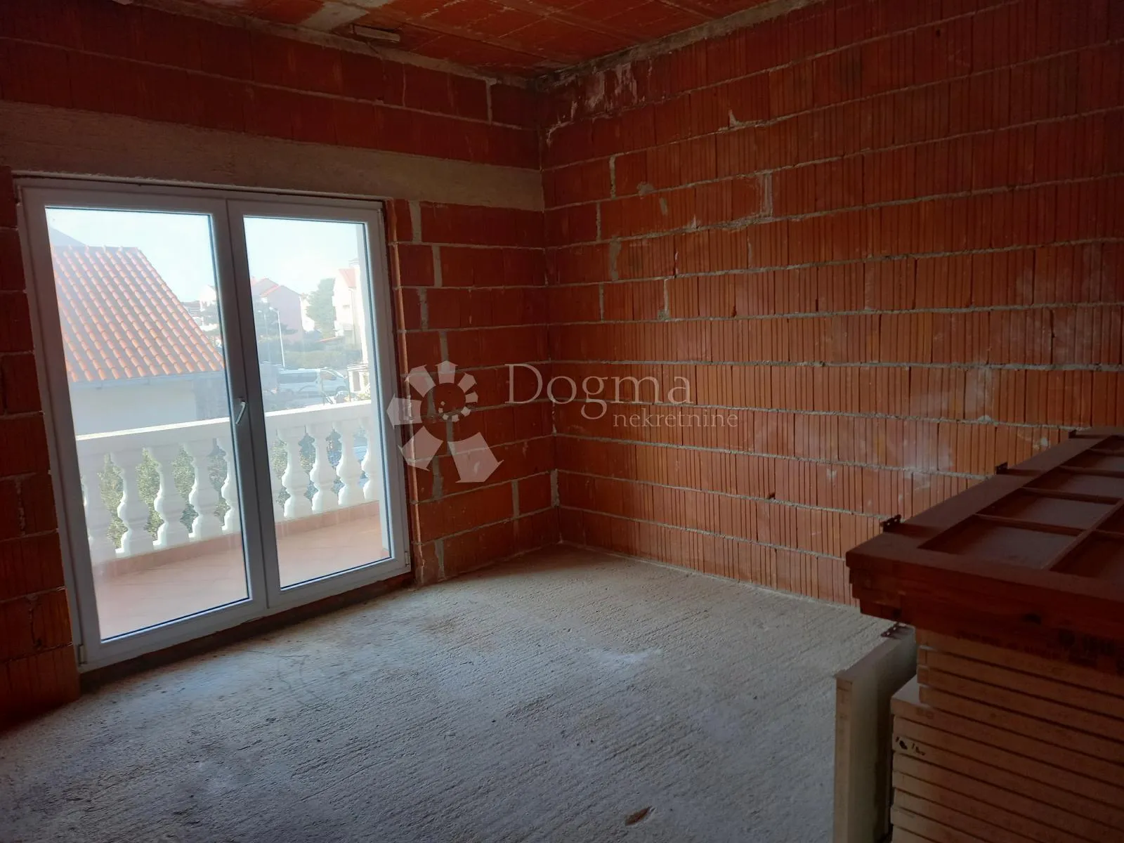 vodice - kuća 800 m2 odlična prilika - slika 33