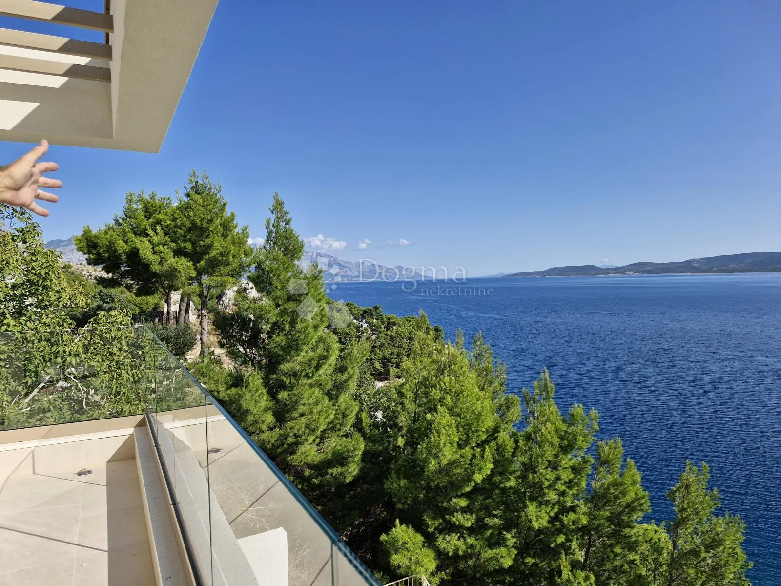 mediteranski raj, luksuzna vila s bazenom i panoramom - slika 2