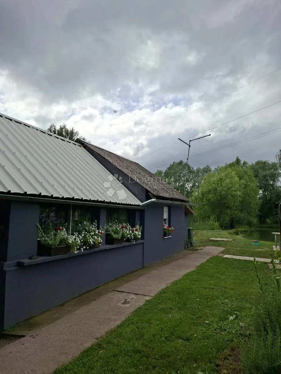 atraktivno imanje s ribnjakom i turističkim potencijalom - slika 5
