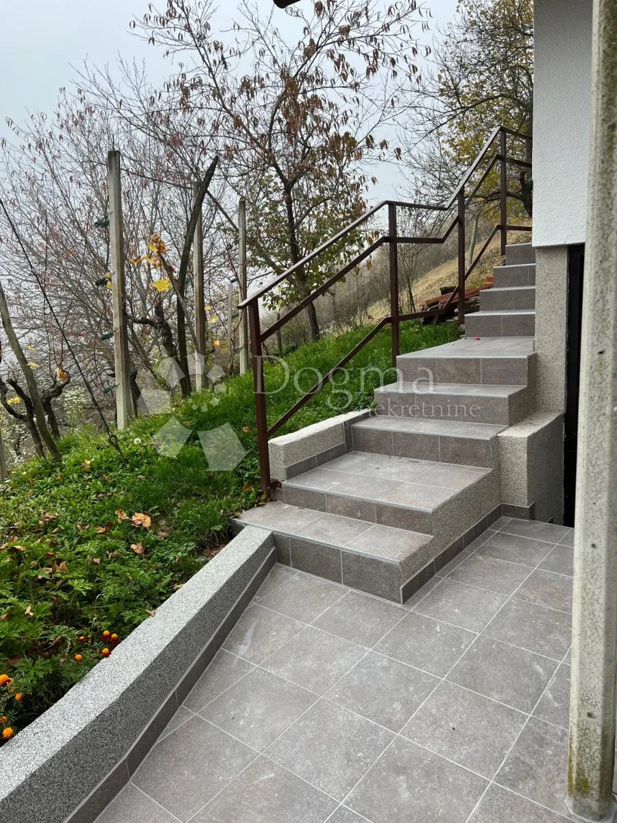 klijet s vinogradom i voćnjakom, 3814m2 - slika 18