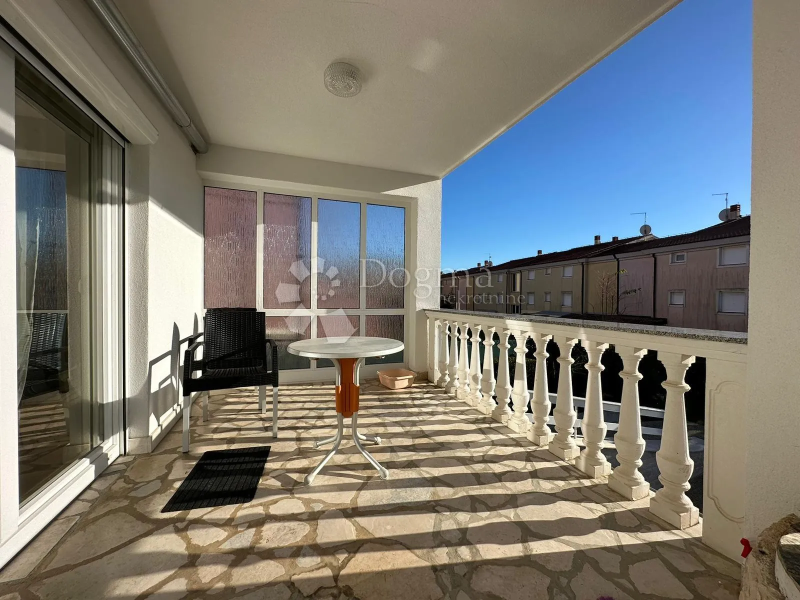 apartmanska kuća na 50 metara do mora - slika 25