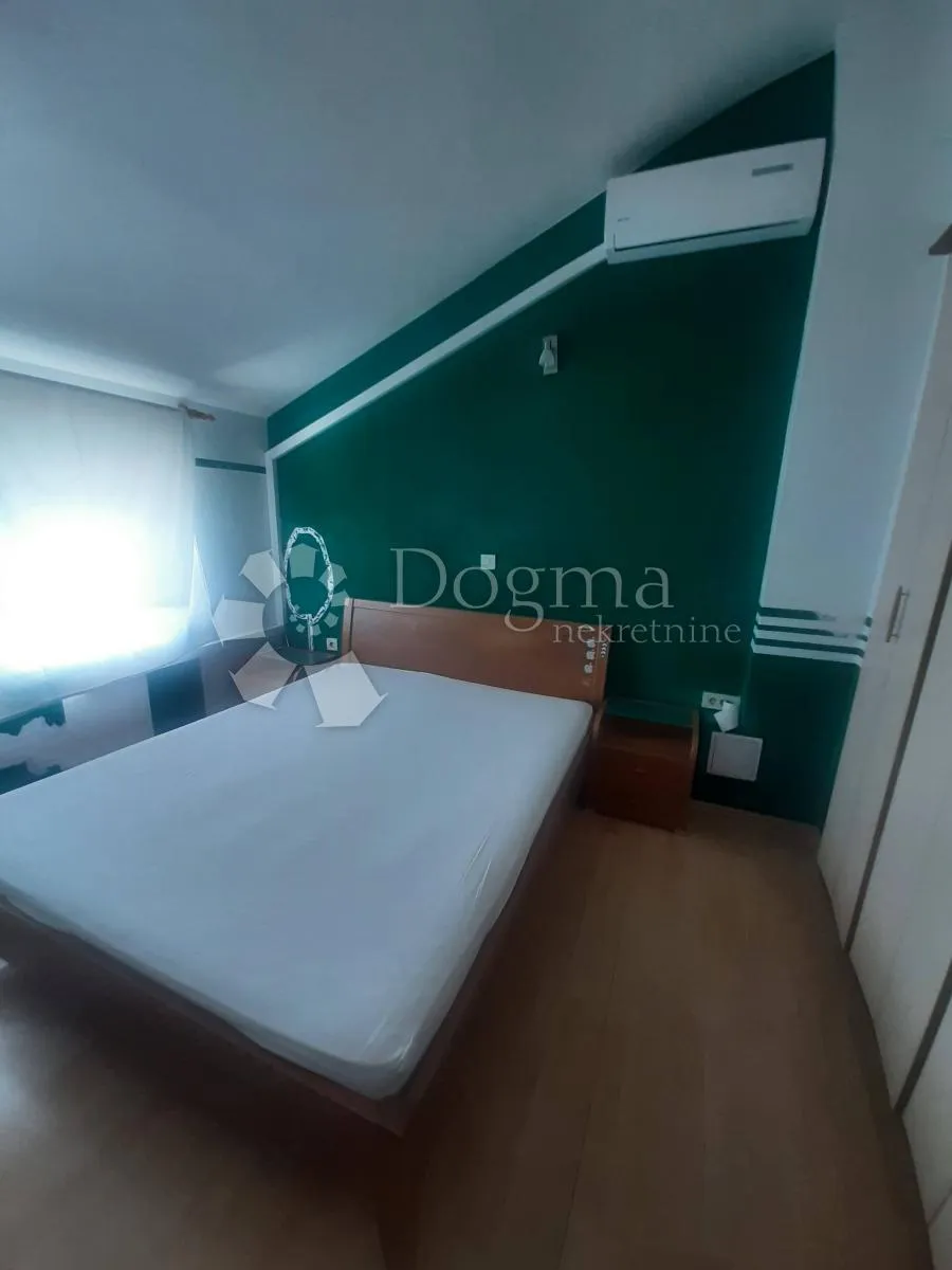 kuća na tri kata bokanjac - slika 23
