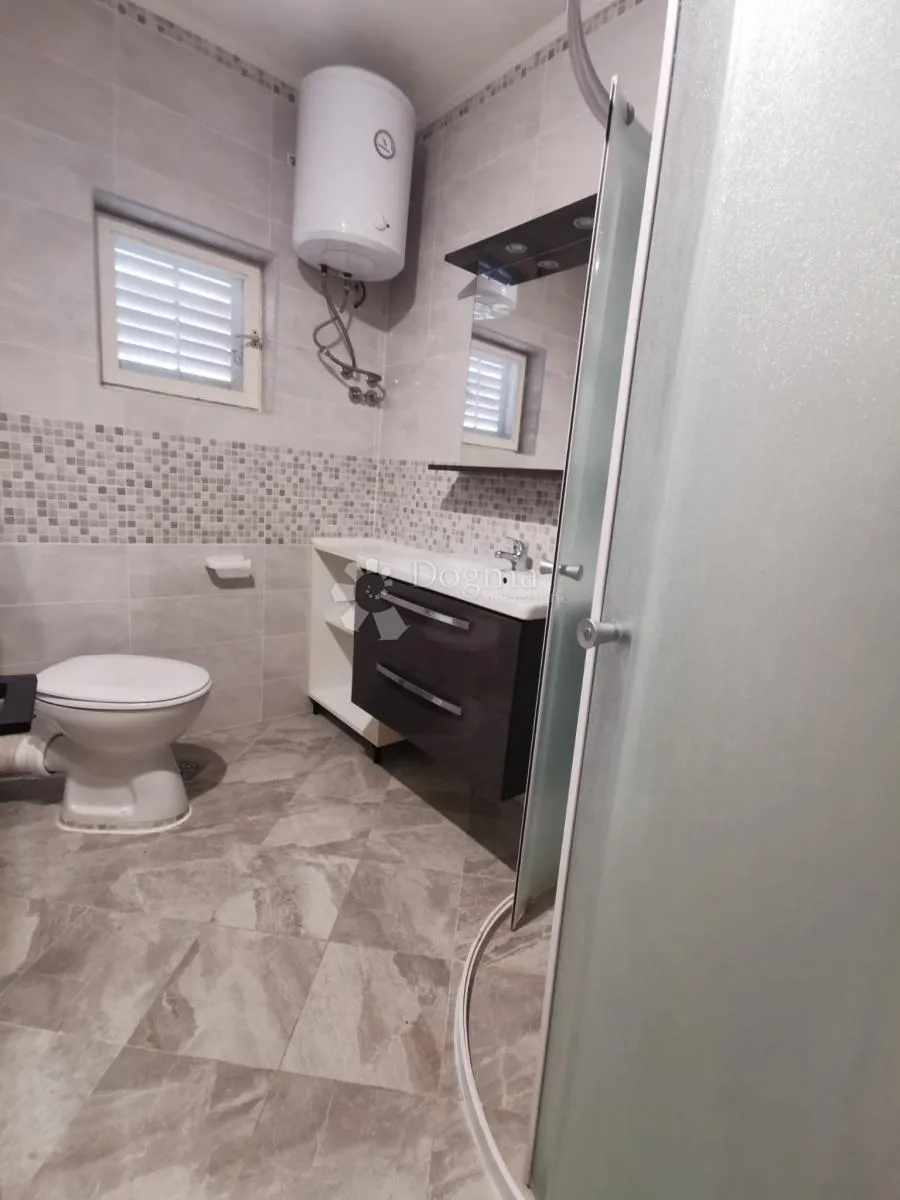 kuća 1.red do mora, uvala na otoku korčuli - slika 9