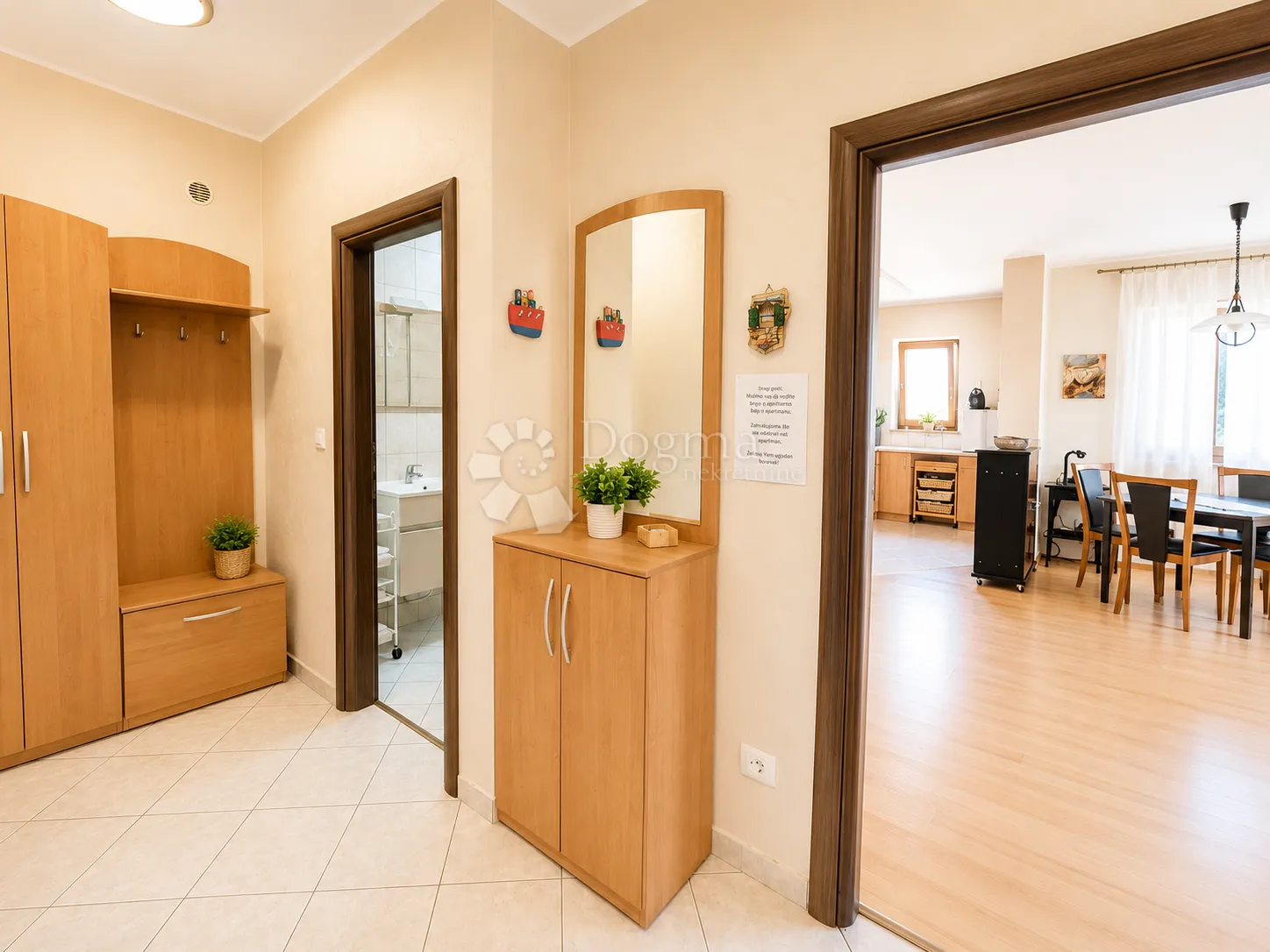 prilika! rovinj - stan 86m2 + terasa + parking - slika 2