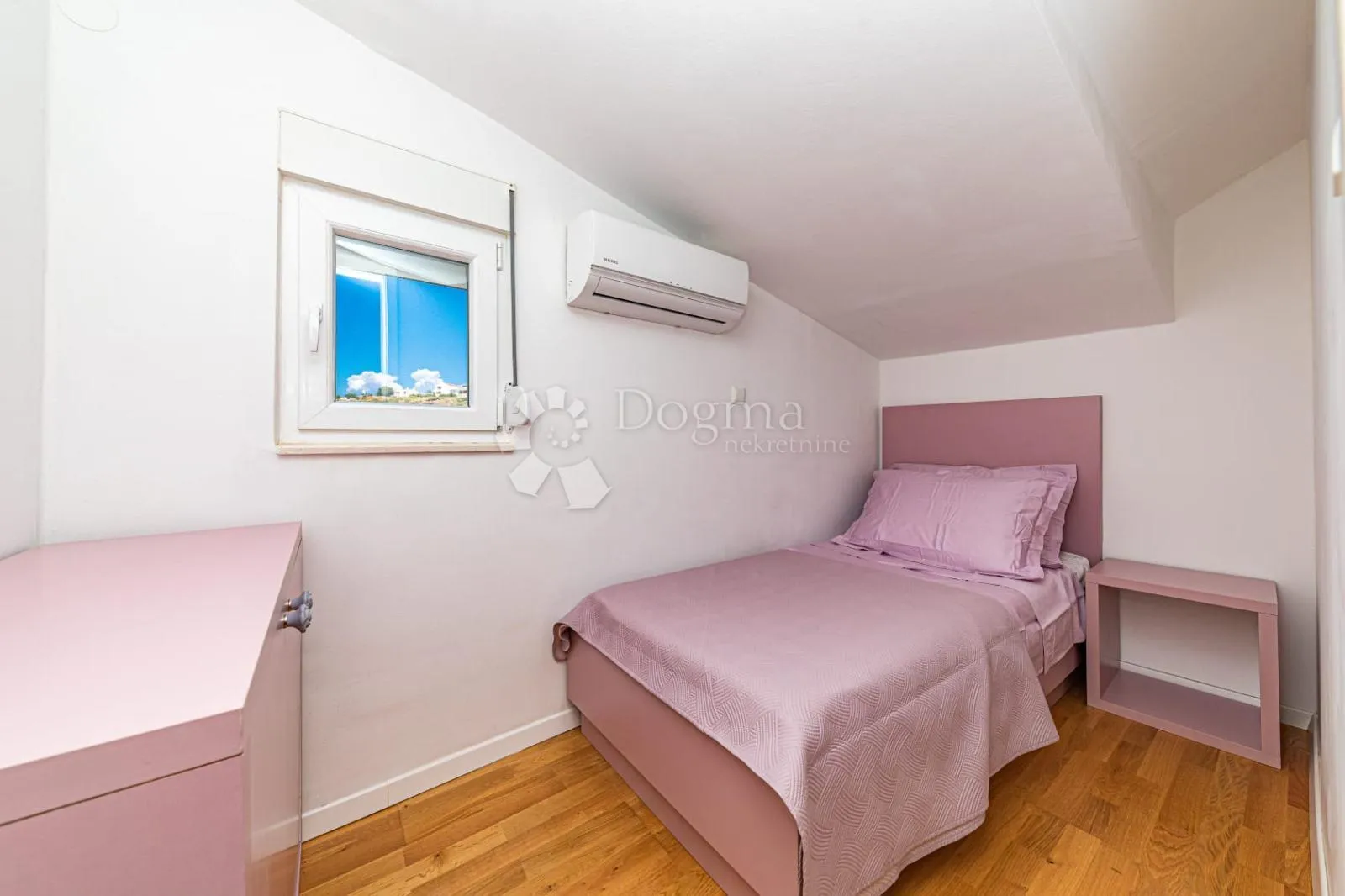dvoetažni penthouse, žnjan. - slika 13