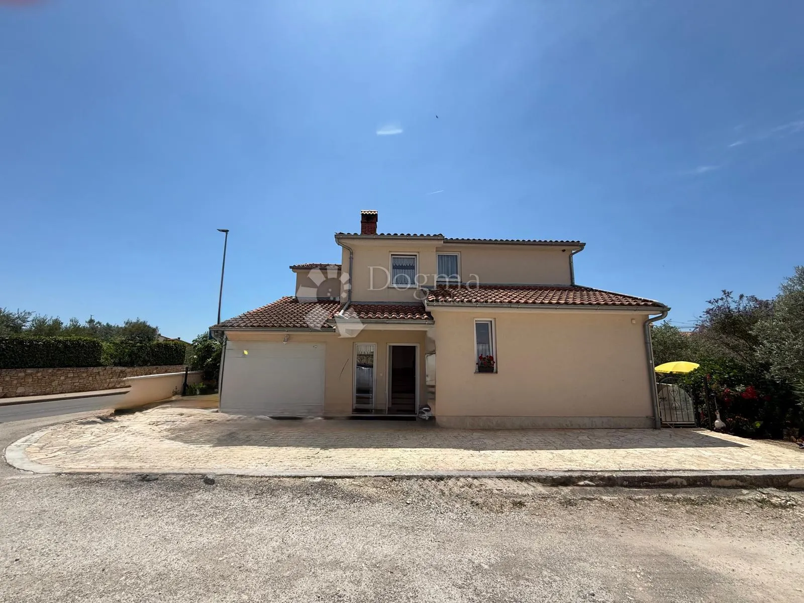 kuća s 3 apartmana i garažom blizu mora - fažana - slika 28
