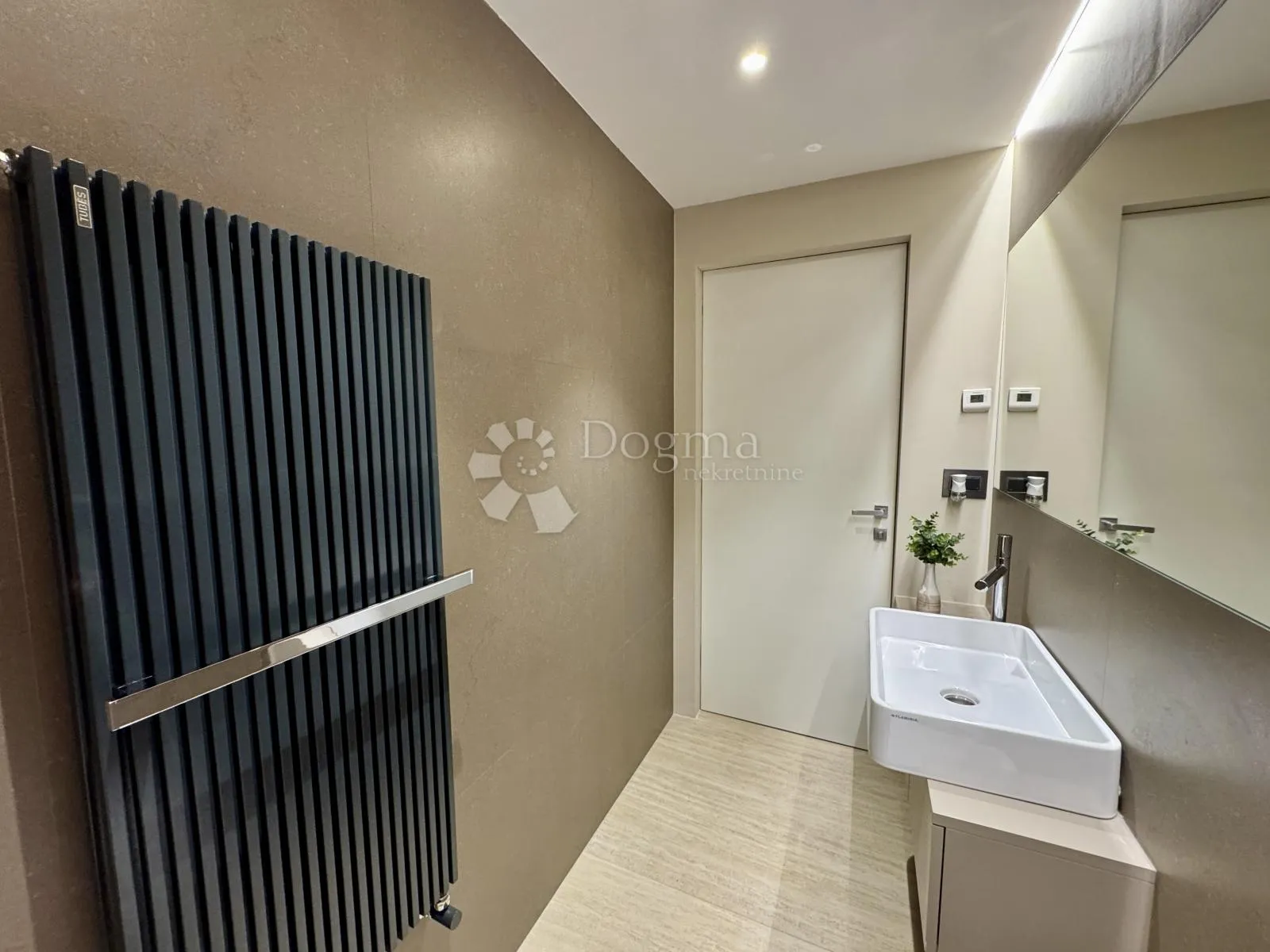 istra - luksuzan penthouse s panoramskim pogledom na more - slika 12