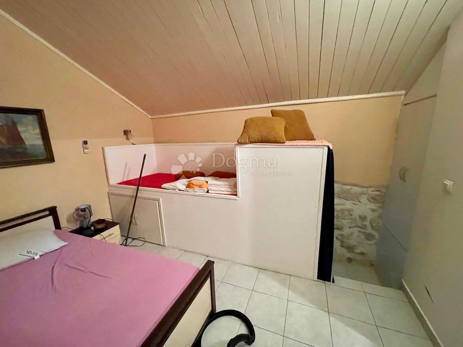 autentična kamena kuća tribunj- brod na poklon - slika 15