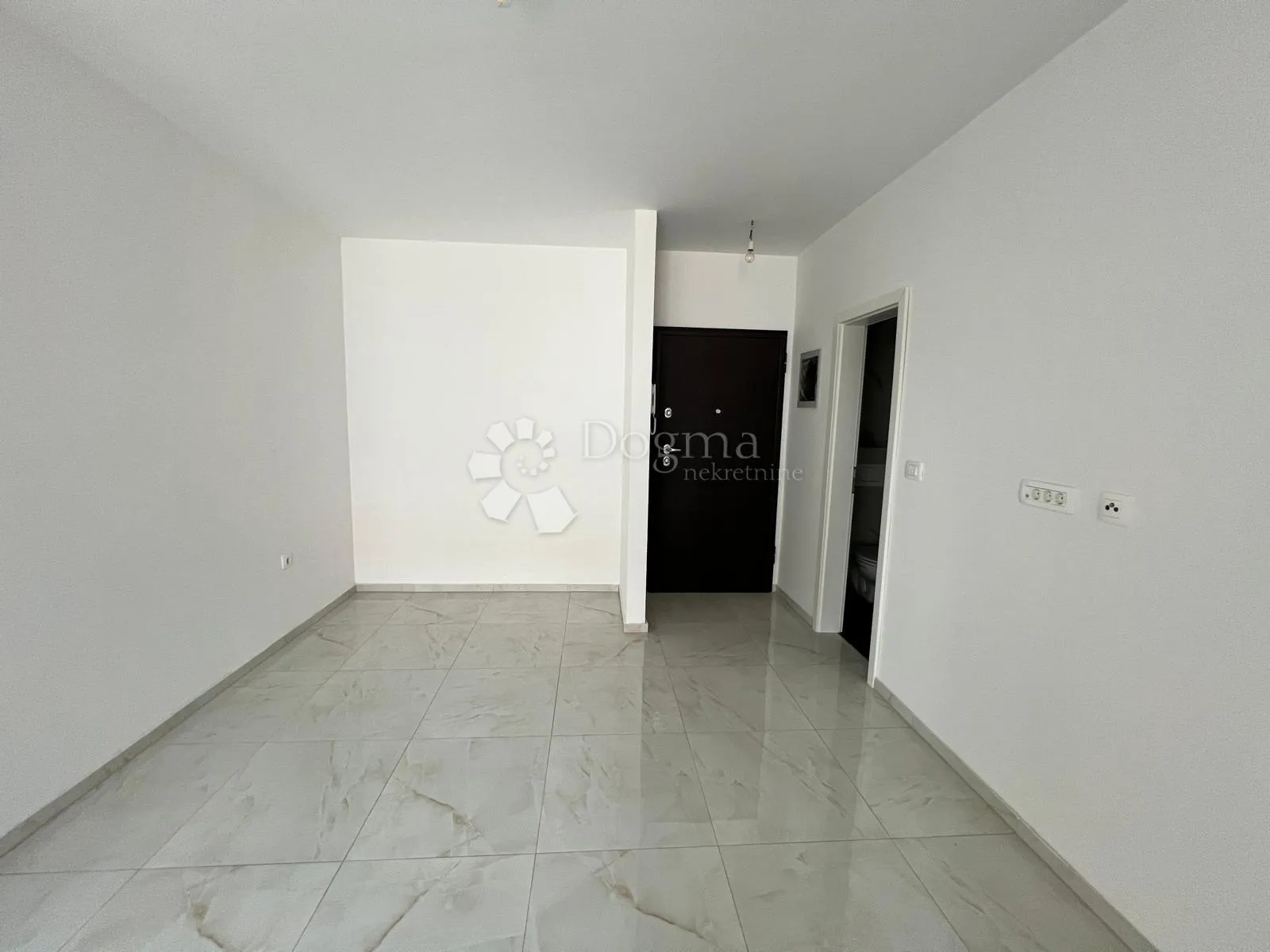 novogradnja: stan 44 m² kod city malla s parkingom - slika 3