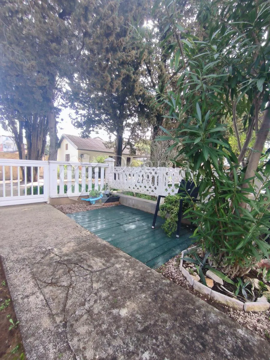 kuća sa 6 apartmana, sabunike-privlaka - slika 6
