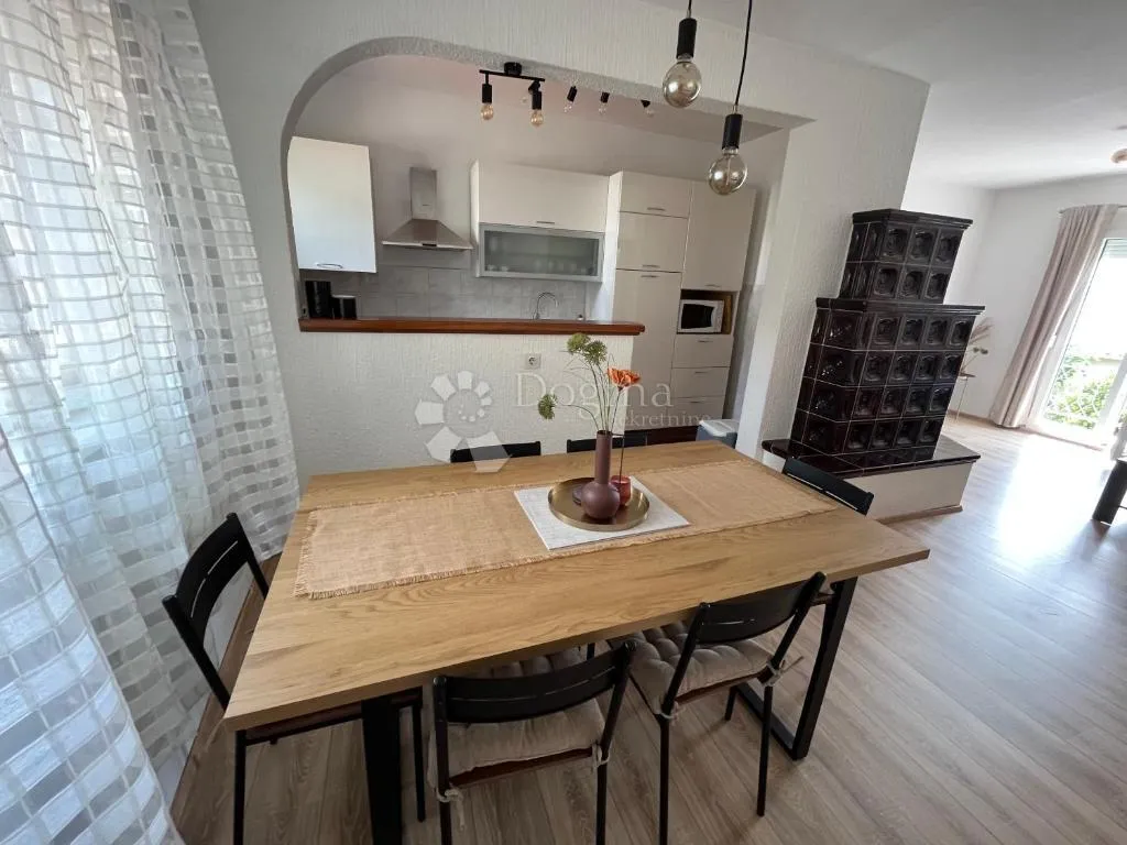 prilika!! 2 kuće u blizini centra crikvenice - slika 7