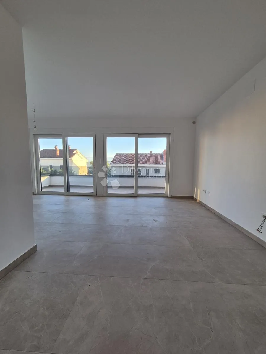 luksuzni app u novogradnji 152m2 s bazenom i okućnicom 180m2 - slika 8