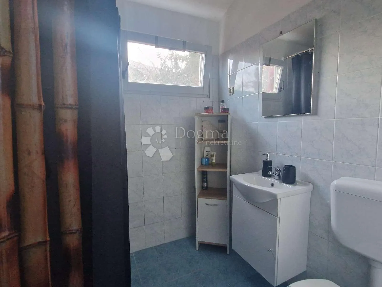 kuća sa dva stana u okolici lupoglava - slika 25