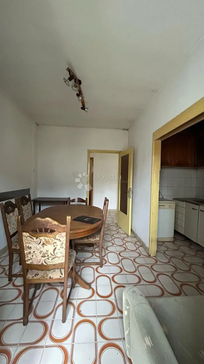 kuća za renovaciju s terasom s koje nećete željeti otići! - slika 11
