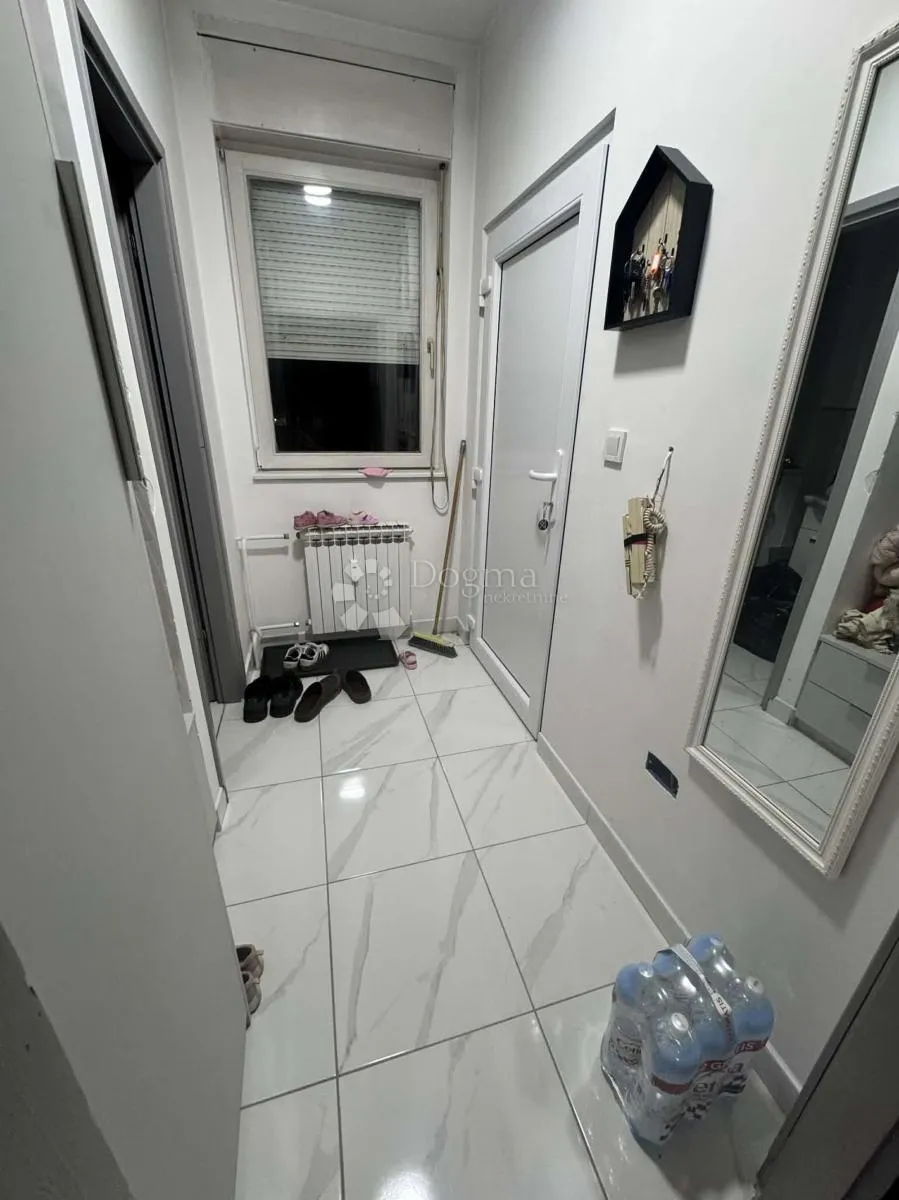 moderan, potpuno renoviran trosobni stan petrinja - slika 9