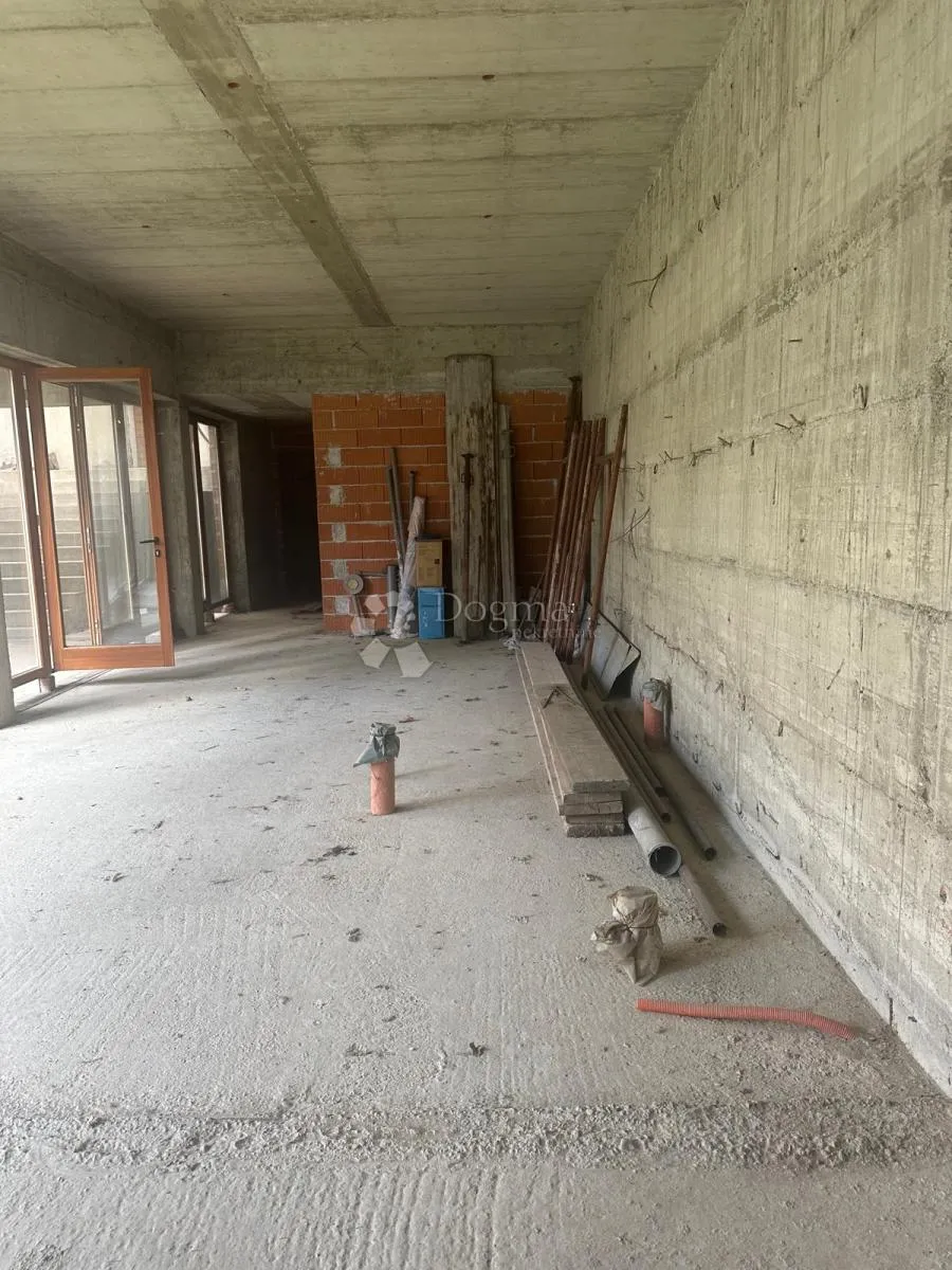 rijetkost u centru varaždina – povijesna vila s velikim potencijalom - slika 40