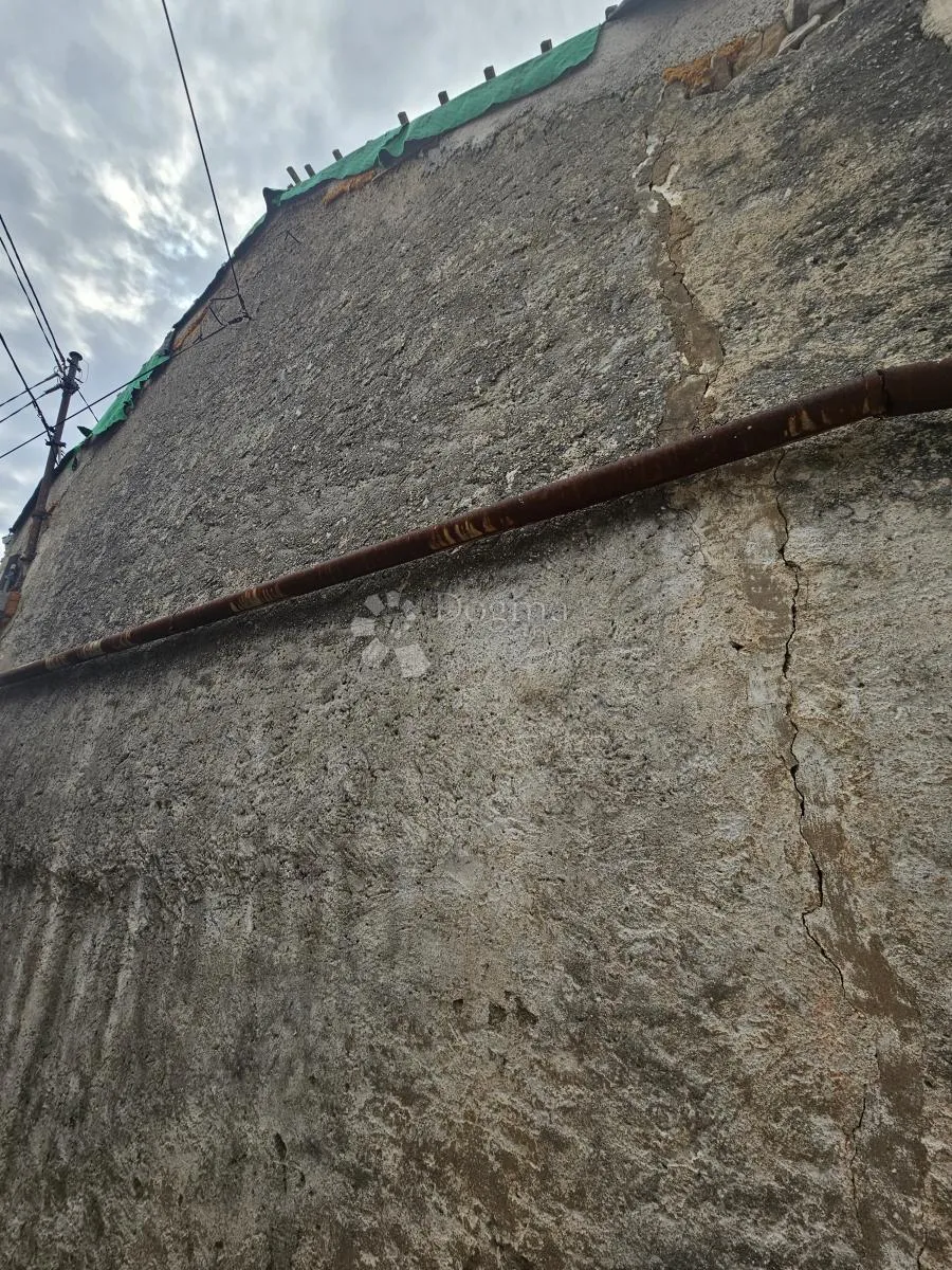 dvojna kuća za adaptaciju u kostreni / urinj!! - slika 12