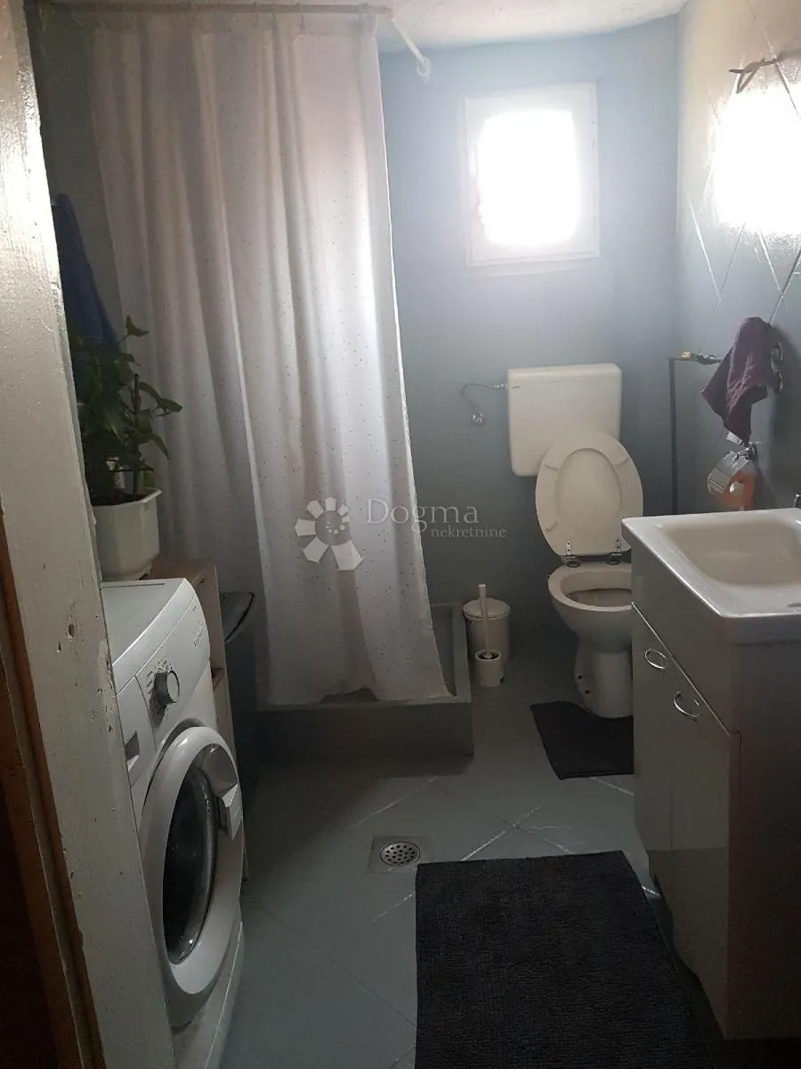 kuća sarvaš 280 m² – idealna za obitelj ili investiciju - slika 18