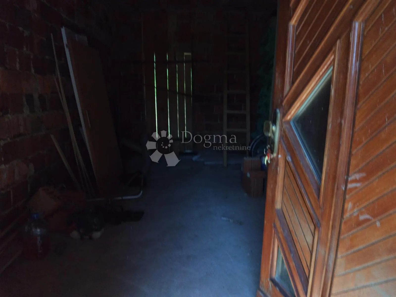 nadomak toplica, struja, bunar, hidrofor - slika 14