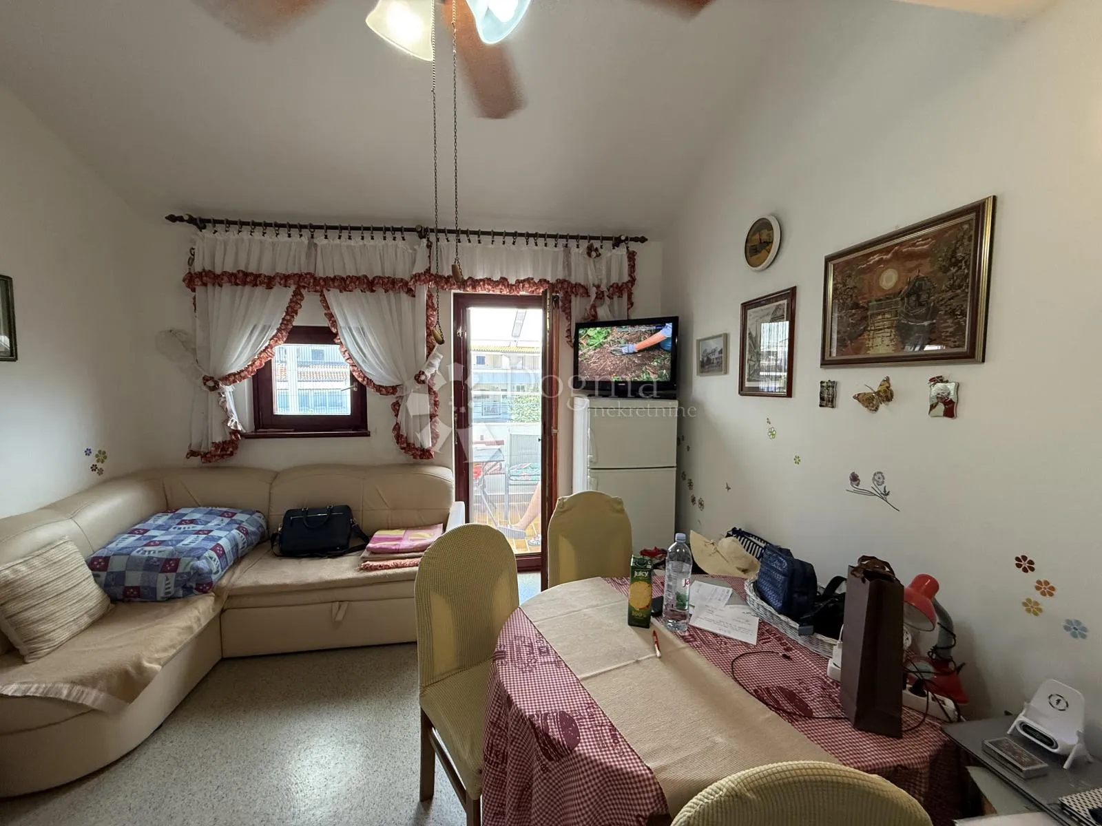 apartman dvoetažni stinica velika terasa vrt pogled more sniženo - slika 9