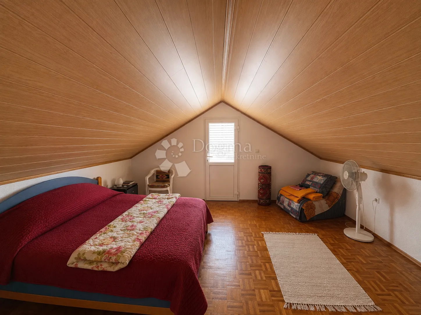 malinska centar - dvoetažni stan 117 m² - 400 m od mora - slika 11
