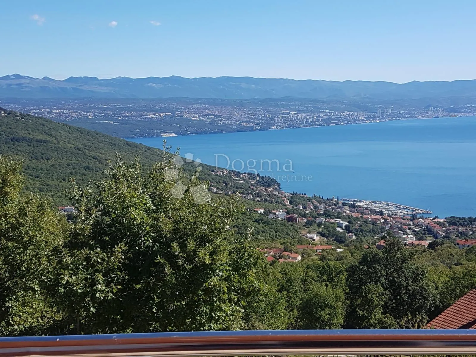 lovran stan sa bazenom - slika 15