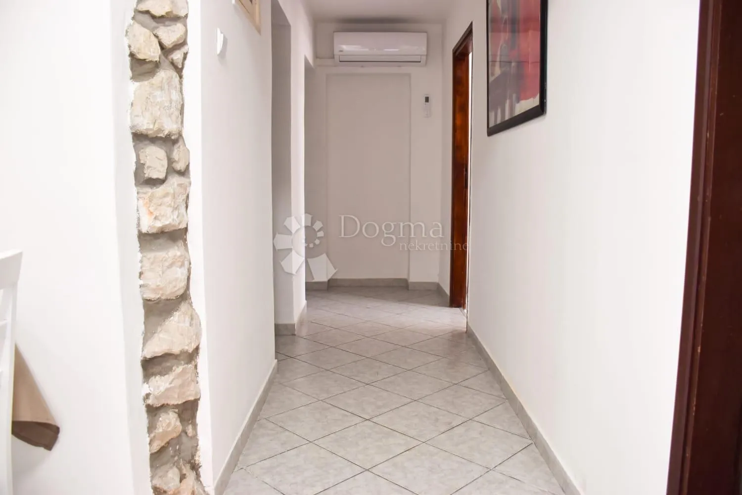 poreč - stan u centru sa 3ss + db - slika 10