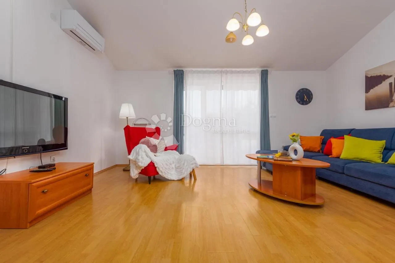 predivna mediteranska vila s bazenom na otoku pašmanu - slika 27