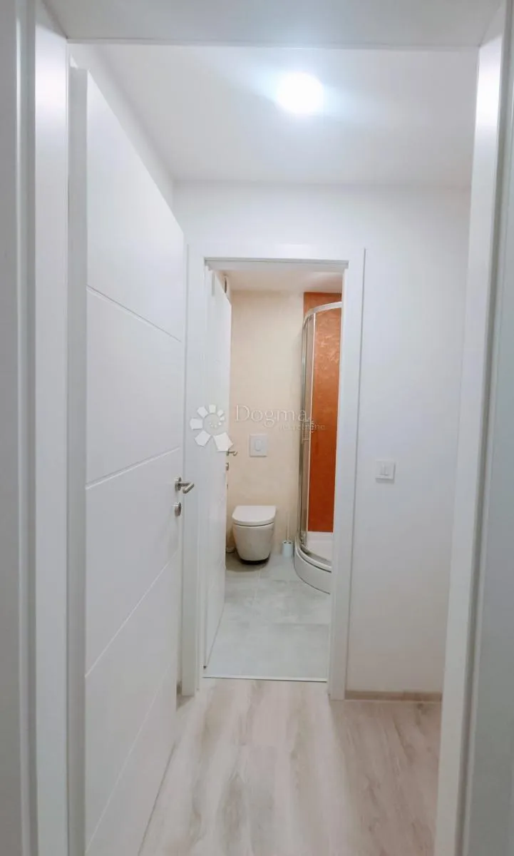 renovirana kamena kuća u blizini pule - slika 10